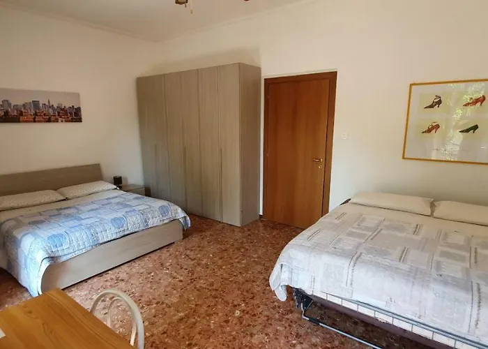 Lo Scoiattolo Bed & Breakfast 3*