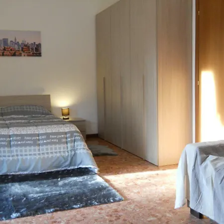 Alojamento de Acomodação e Pequeno-almoço Lo Scoiattolo Verona